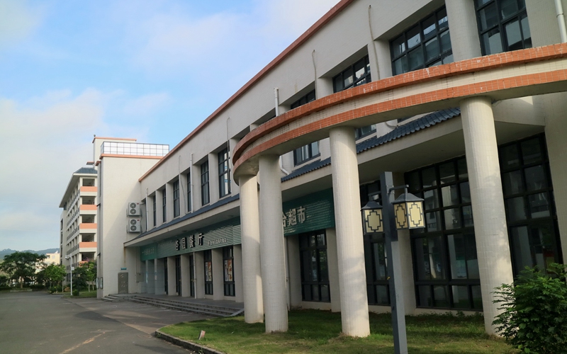 2023年惠州衛(wèi)生職業(yè)技術(shù)學(xué)院在廣西錄取批次及錄取分?jǐn)?shù)參考