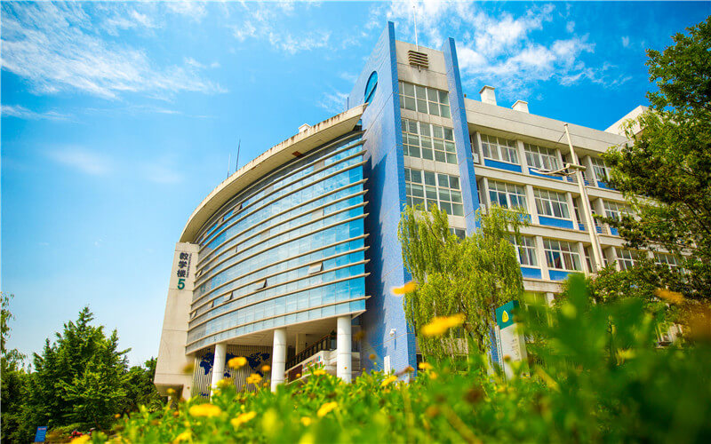 重慶郵電大學(xué)電子信息類專業(yè)錄取分?jǐn)?shù)線【上海高考綜合】