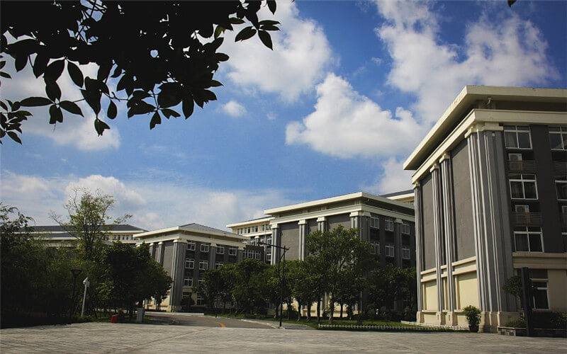 2023年重慶考生多少分可以上重慶能源職業(yè)學院油氣儲運技術(shù)專業(yè)？