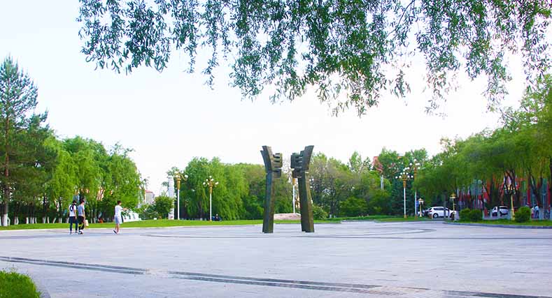 2023年內(nèi)蒙古考生多少分可以上黑龍江工業(yè)學(xué)院中國共產(chǎn)黨歷史專業(yè)？