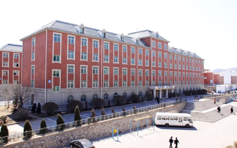 2023年遼寧考生多少分可以上大連楓葉職業(yè)技術(shù)學(xué)院市場(chǎng)營(yíng)銷專業(yè)？