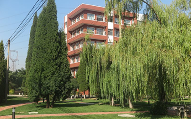 遼寧輕工職業(yè)學(xué)院國際郵輪乘務(wù)管理專業(yè)在河北招生錄取分?jǐn)?shù)(物理類)：380分