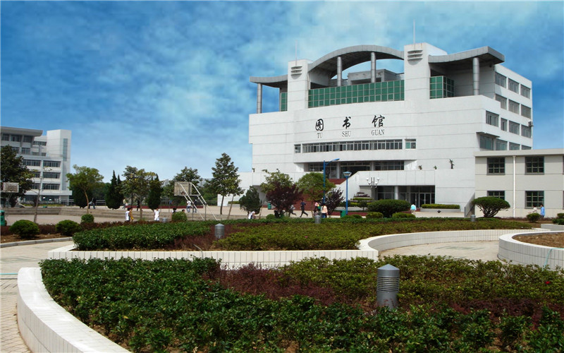 安徽工業(yè)職業(yè)技術(shù)學(xué)院大數(shù)據(jù)與會(huì)計(jì)專業(yè)在河北招生錄取分?jǐn)?shù)(歷史類)：329分