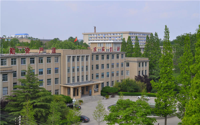 青島農(nóng)業(yè)大學(xué)海都學(xué)院工程造價(jià)專(zhuān)業(yè)在浙江招生錄取分?jǐn)?shù)(綜合)：503分