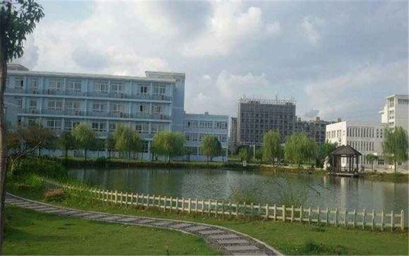 2023年河北考生多少分可以上安徽冶金科技職業(yè)學(xué)院護(hù)理專業(yè)？