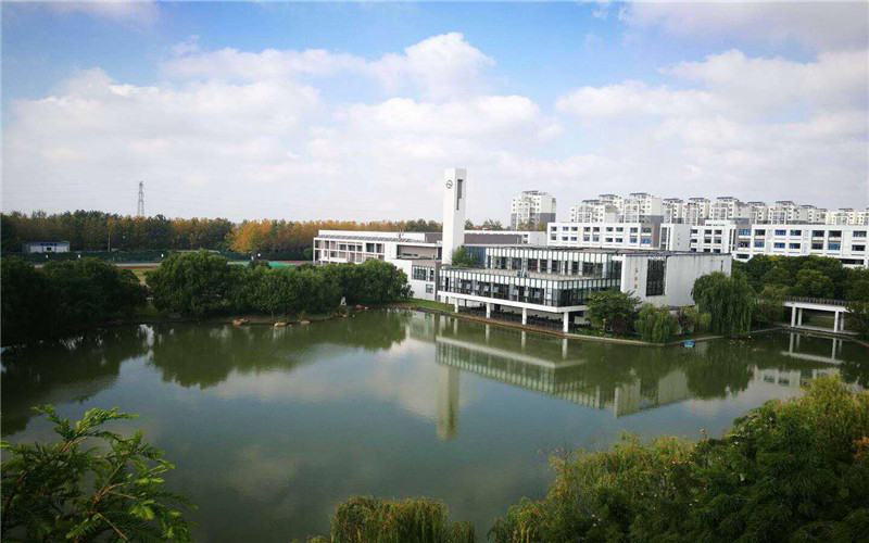 揚州中瑞酒店職業(yè)學院電子商務(wù)專業(yè)在河北招生錄取分數(shù)(物理類)：209分