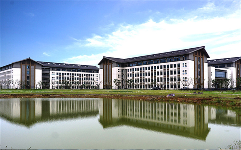 鎮(zhèn)江市高等專科學校助產(chǎn)專業(yè)錄取分數(shù)線【黑龍江高考理科】