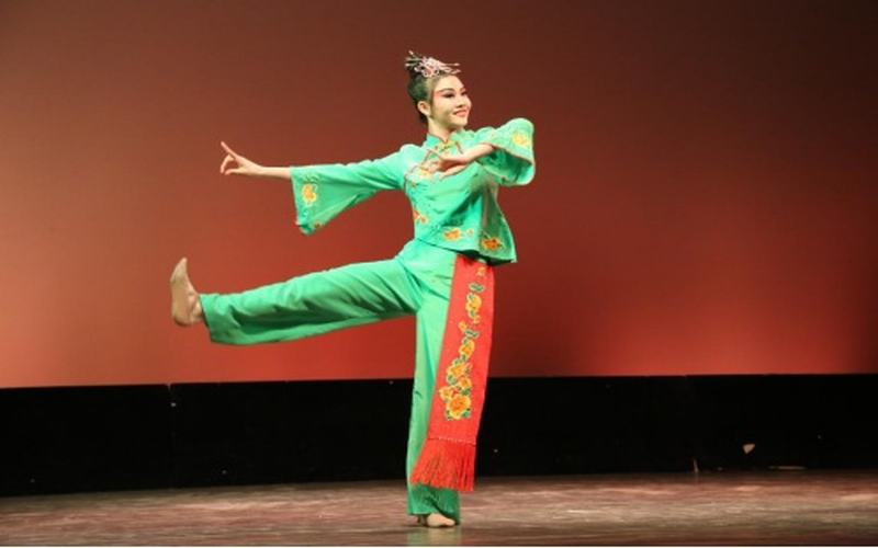 陜西藝術(shù)職業(yè)學(xué)院舞臺(tái)藝術(shù)設(shè)計(jì)與制作專業(yè)錄取分?jǐn)?shù)線【陜西高考文科】