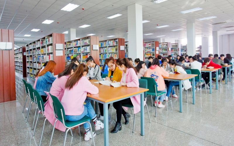 2024年遼寧高考?xì)v史類多少分能上哈爾濱石油學(xué)院？【各專業(yè)分?jǐn)?shù)參考匯總】