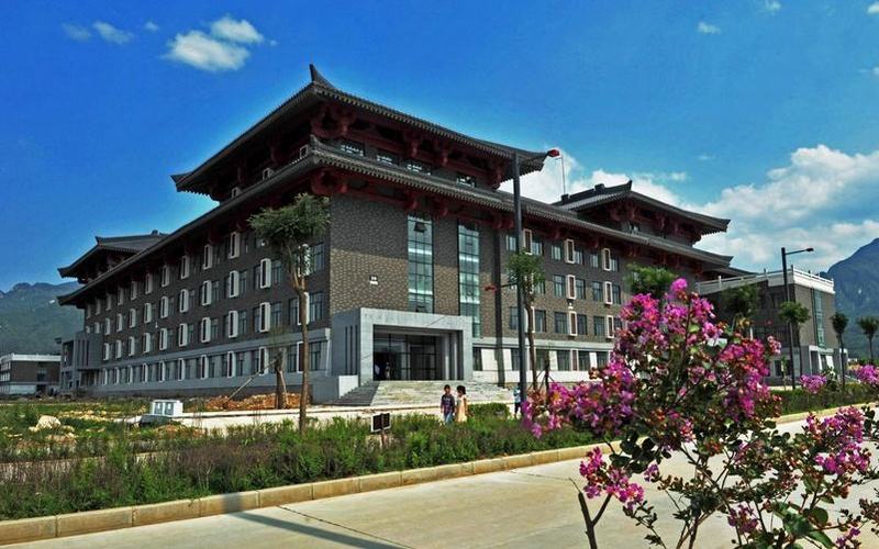 遼寧物理類(lèi)考生排多少名可以上西安建筑科技大學(xué)土木工程（中外合作辦學(xué)）（一）專(zhuān)業(yè)?