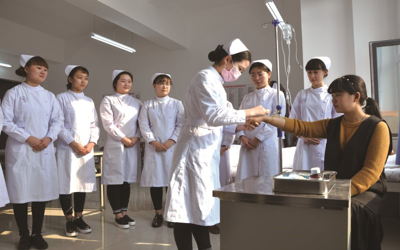 2023年黑龍江冰雪體育職業(yè)學院在甘肅招生專業(yè)有哪些？學費是多少？
