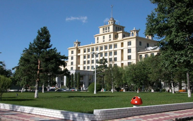 2023年黑龍江大學在江西招生專業(yè)有哪些？學費是多少？