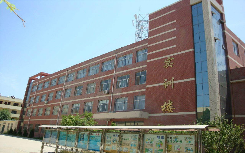 多少分可以上寧夏工商職業(yè)技術(shù)學(xué)院？寧夏工商職業(yè)技術(shù)學(xué)院2022年在青海各招生專業(yè)錄取分?jǐn)?shù)匯總