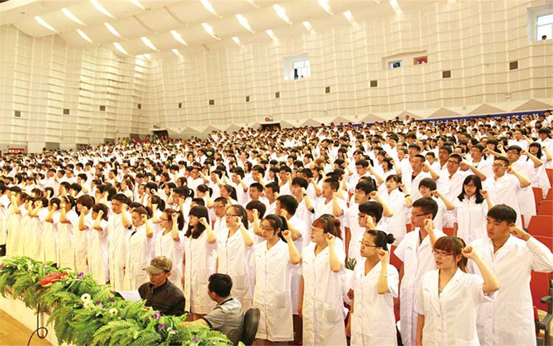 2023年內(nèi)蒙古考生多少分可以上牡丹江醫(yī)學(xué)院藥學(xué)專業(yè)？