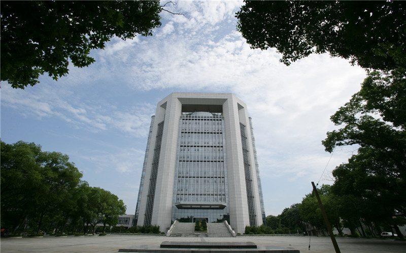 2023年內(nèi)蒙古考生多少分可以上國防科技大學(xué)無人系統(tǒng)工程（無人機(jī)技術(shù)與保障）專業(yè)？