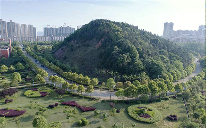 2023年湖南工業(yè)職業(yè)技術(shù)學(xué)院在云南招生專業(yè)及招生人數(shù)匯總