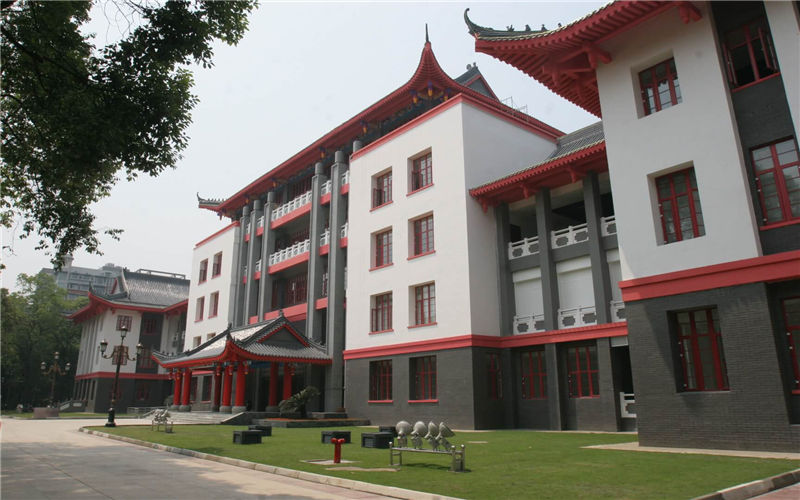 西南民族大學制藥工程專業(yè)在山東招生錄取分數(shù)(綜合)：527分