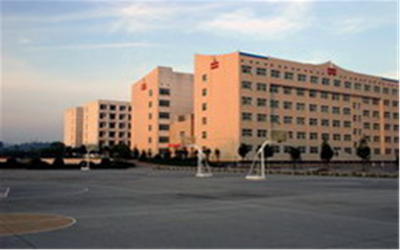 懷化職業(yè)技術(shù)學(xué)院民宿管理與運(yùn)營(yíng)專業(yè)在河北招生錄取分?jǐn)?shù)(物理類)：336分