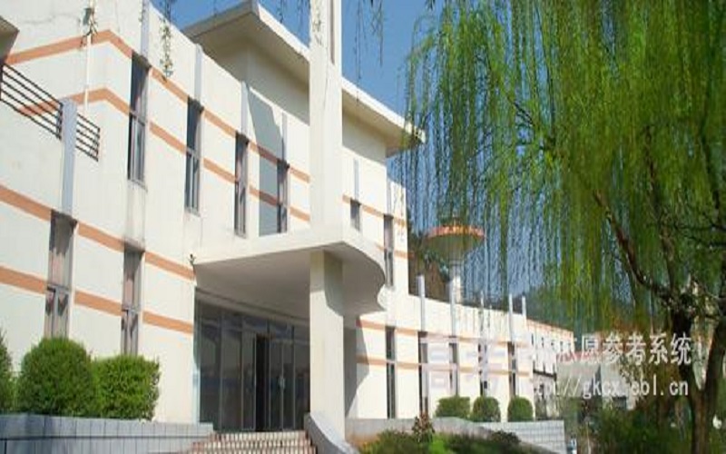 無錫南洋職業(yè)技術(shù)學(xué)院工程造價(jià)專業(yè)在河北招生錄取分?jǐn)?shù)(物理類)：358分