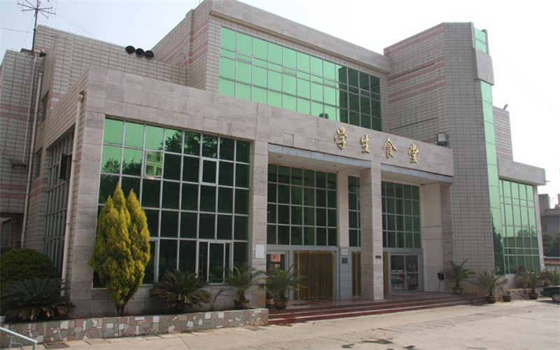 2023年云南國(guó)防工業(yè)職業(yè)技術(shù)學(xué)院在云南招生專業(yè)有哪些？學(xué)費(fèi)是多少？