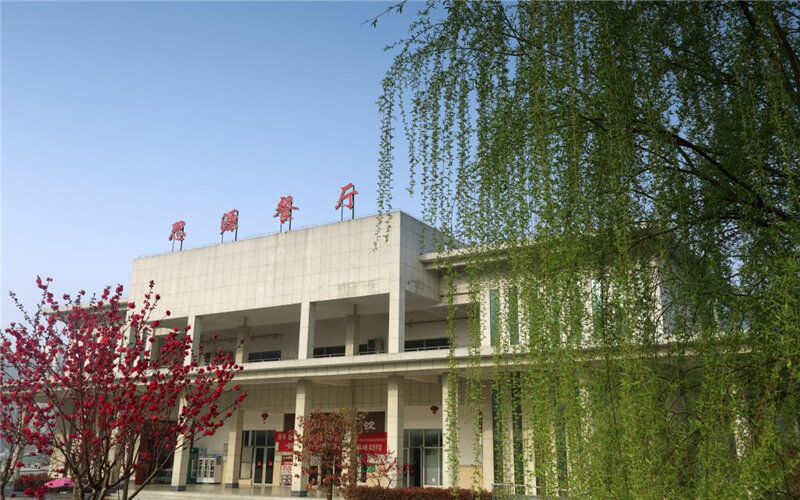襄陽汽車職業(yè)技術(shù)學(xué)院集成電路技術(shù)專業(yè)在河北招生錄取分?jǐn)?shù)(物理類)：363分