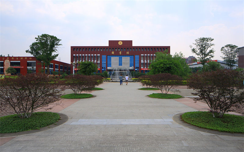 四川工業(yè)科技學(xué)院旅游管理類專業(yè)在山東招生錄取分?jǐn)?shù)(綜合)：466分