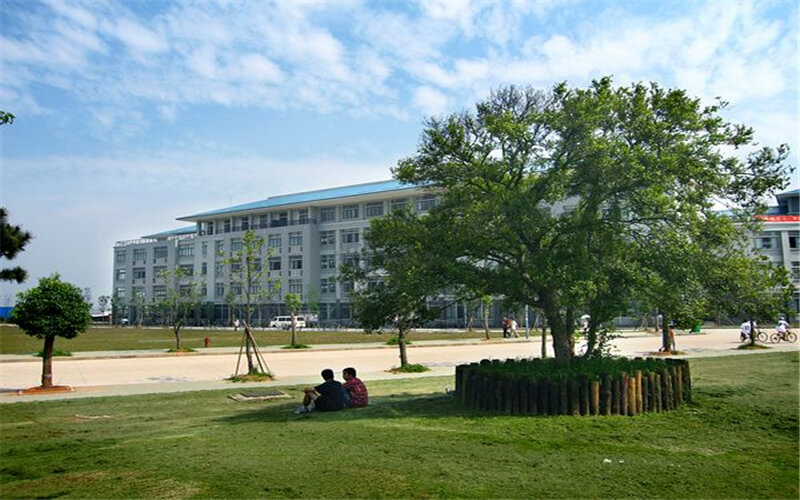 2023年湖北中醫(yī)藥大學(xué)在四川招生專業(yè)及招生人數(shù)匯總(2024考生參考)