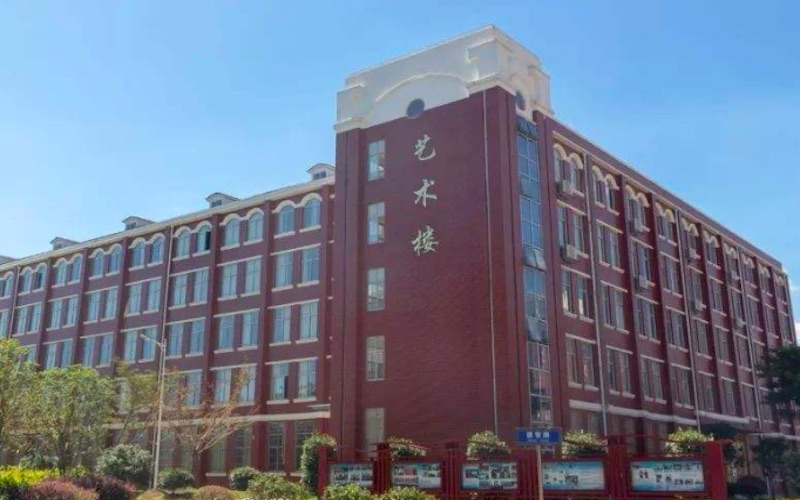 2024年南昌職業(yè)大學(xué)工業(yè)機器人技術(shù)專業(yè)在河北錄取分?jǐn)?shù)線參考