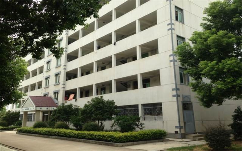 2023年湖北黃岡應(yīng)急管理職業(yè)技術(shù)學(xué)院在新疆招生專業(yè)及招生人數(shù)匯總