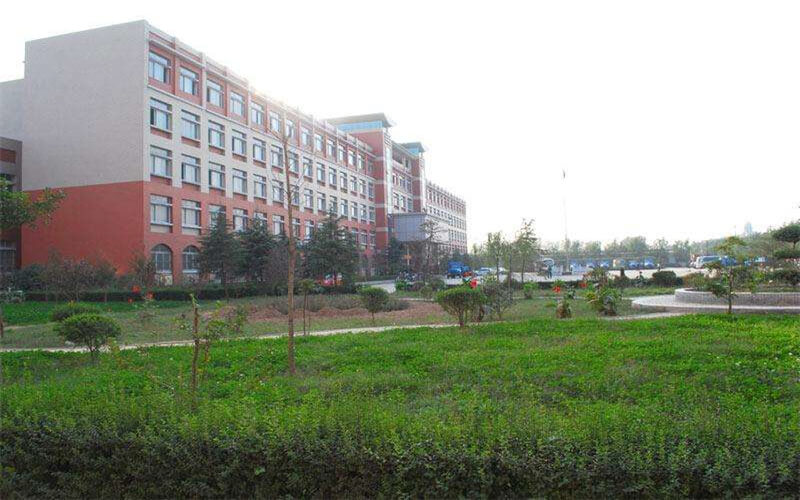 2023年河南科技職業(yè)大學(xué)在河南招生專業(yè)有哪些？學(xué)費(fèi)是多少？