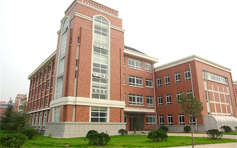 河南建筑職業(yè)技術學院工業(yè)機器人技術專業(yè)在河南招生錄取分數(理科)：365分