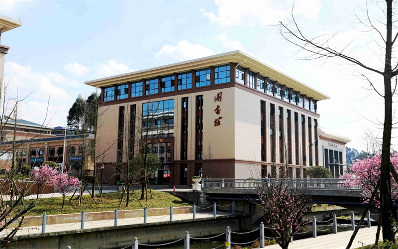 眉山藥科職業(yè)學(xué)院藥學(xué)專業(yè)（一 ）錄取分?jǐn)?shù)線【廣西高考文科】
