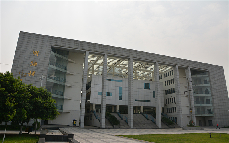 四川現(xiàn)代職業(yè)學院智能控制技術(shù)專業(yè)在河北招生錄取分數(shù)(物理類)：302分
