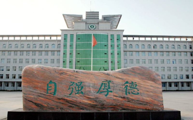 白城醫(yī)學(xué)高等專科學(xué)校臨床醫(yī)學(xué)專業(yè)在內(nèi)蒙古招生錄取分?jǐn)?shù)(文科)：351分