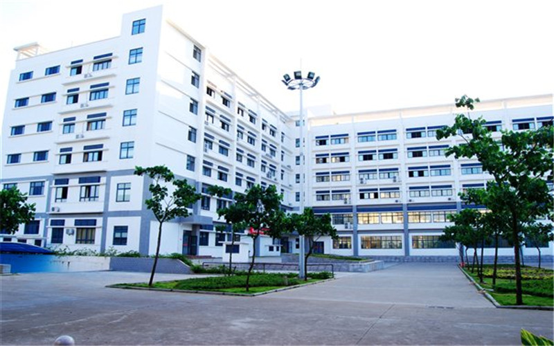 海南政法職業(yè)學(xué)院大數(shù)據(jù)與會計（司法會計方向）專業(yè)在江西招生錄取分?jǐn)?shù)(理科)：390分