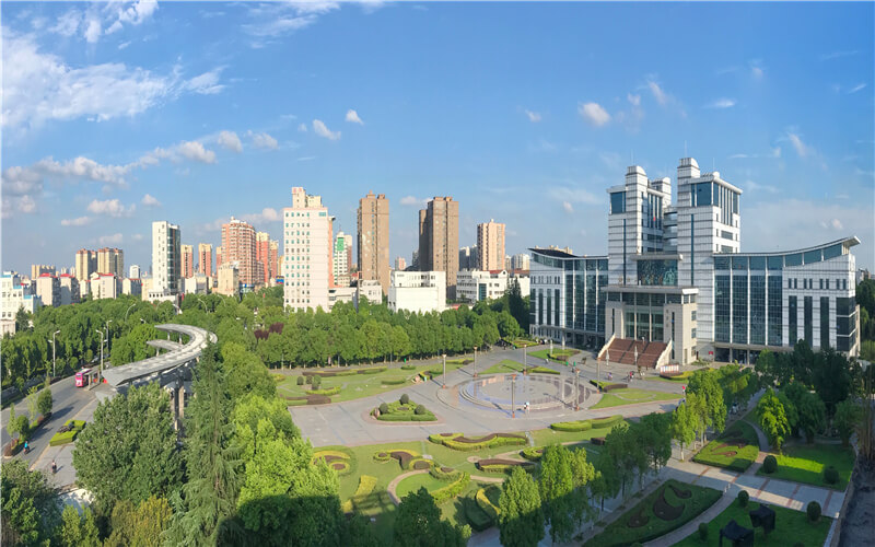河北物理類考生排多少名可以上湖北工程學(xué)院電子商務(wù)專業(yè)?