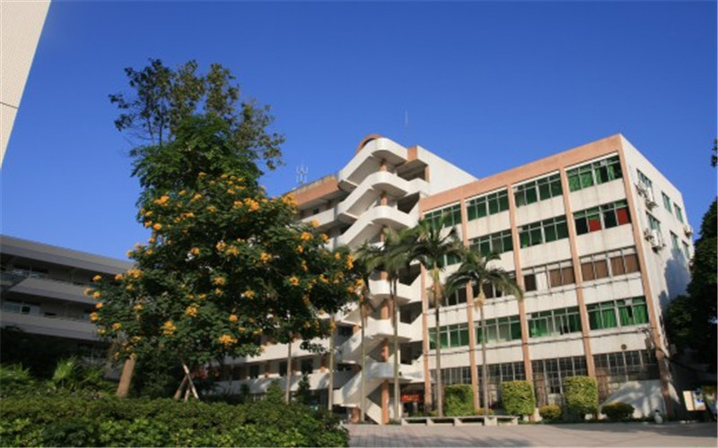 廣東食品藥品職業(yè)學院食品檢驗檢測技術(shù)專業(yè)（一 ）錄取分數(shù)線【四川高考文科】