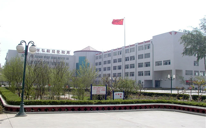 保定職業(yè)技術(shù)學(xué)院市場營銷專業(yè)在河北招生錄取分?jǐn)?shù)(歷史類)：366分