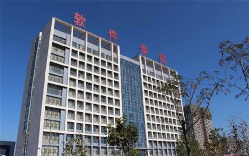 河北軟件職業(yè)技術(shù)學(xué)院廣告藝術(shù)設(shè)計專業(yè)在河北招生錄取分數(shù)(物理類)：409分