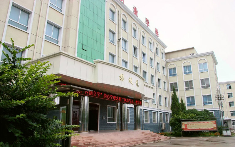 多少分可以上蘭州科技職業(yè)學(xué)院？蘭州科技職業(yè)學(xué)院2022年在新疆各招生專業(yè)錄取分?jǐn)?shù)匯總