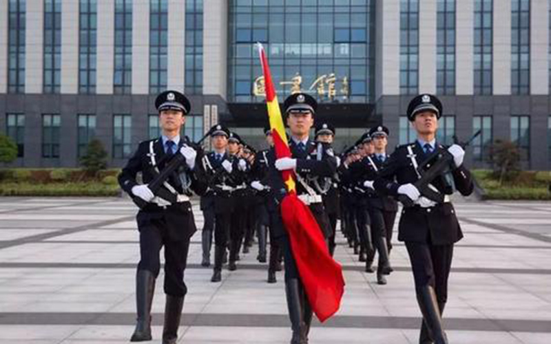 江蘇警官學(xué)院行政管理專業(yè)在河北招生錄取分?jǐn)?shù)(歷史類)：560分