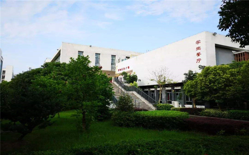 浙江農(nóng)業(yè)商貿(mào)職業(yè)學(xué)院汽車技術(shù)服務(wù)與營銷專業(yè)在浙江招生錄取分?jǐn)?shù)(綜合)：436分