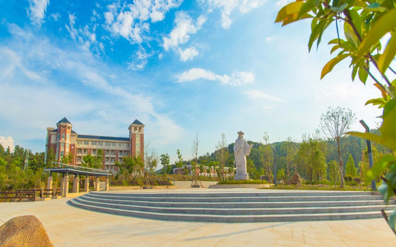 福建水利電力職業(yè)技術(shù)學(xué)院發(fā)電廠及電力系統(tǒng)專業(yè)在山東招生錄取分?jǐn)?shù)(綜合)：419分