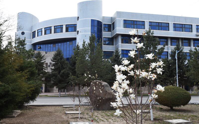 【2023高考參考】內(nèi)蒙古工業(yè)大學2022年吉林招生專業(yè)及招生計劃一覽表