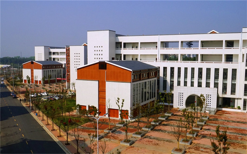 吉安職業(yè)技術(shù)學(xué)院數(shù)控技術(shù)專業(yè)在山東招生錄取分?jǐn)?shù)(綜合)：332分