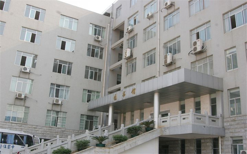 2024考生參考：2023保險(xiǎn)職業(yè)學(xué)院跨境電子商務(wù)專業(yè)在遼寧招生錄取分?jǐn)?shù)及錄取位次