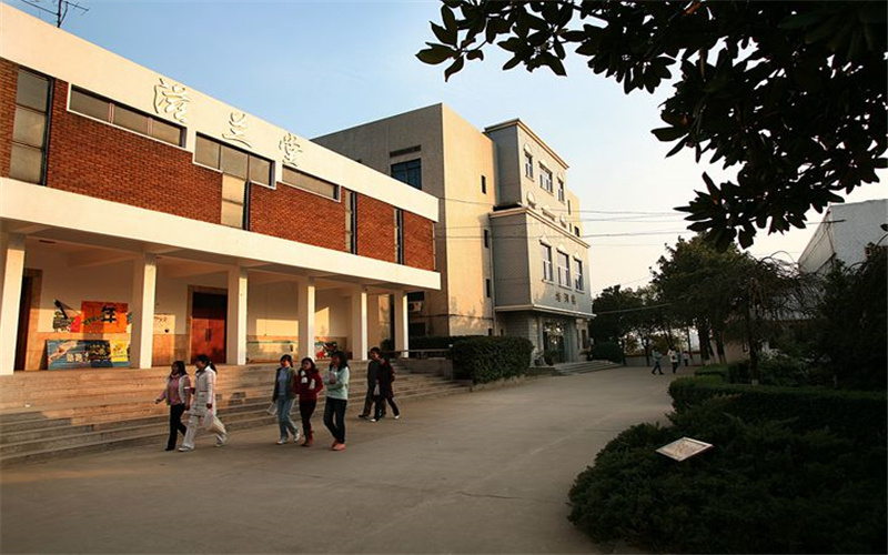 2023年保險職業(yè)學院在河北錄取批次及錄取分數(shù)參考