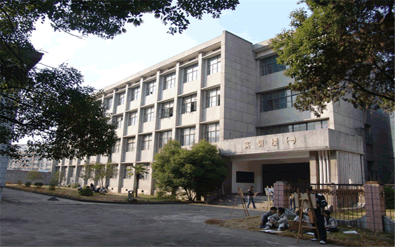 2023年江西農(nóng)業(yè)工程職業(yè)學院在河南招生專業(yè)有哪些？學費是多少？