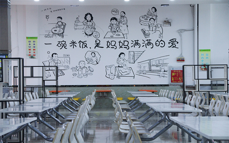 江西制造職業(yè)技術(shù)學(xué)院電子商務(wù)專業(yè)在浙江招生錄取分?jǐn)?shù)(綜合)：425分