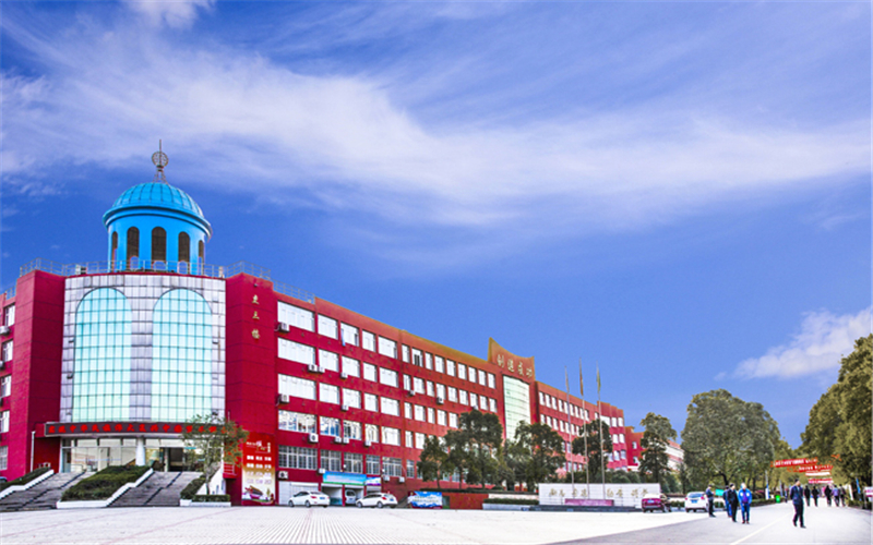 江西應(yīng)用工程職業(yè)學(xué)院建筑室內(nèi)設(shè)計(jì)專業(yè)在浙江招生錄取分?jǐn)?shù)(綜合)：439分